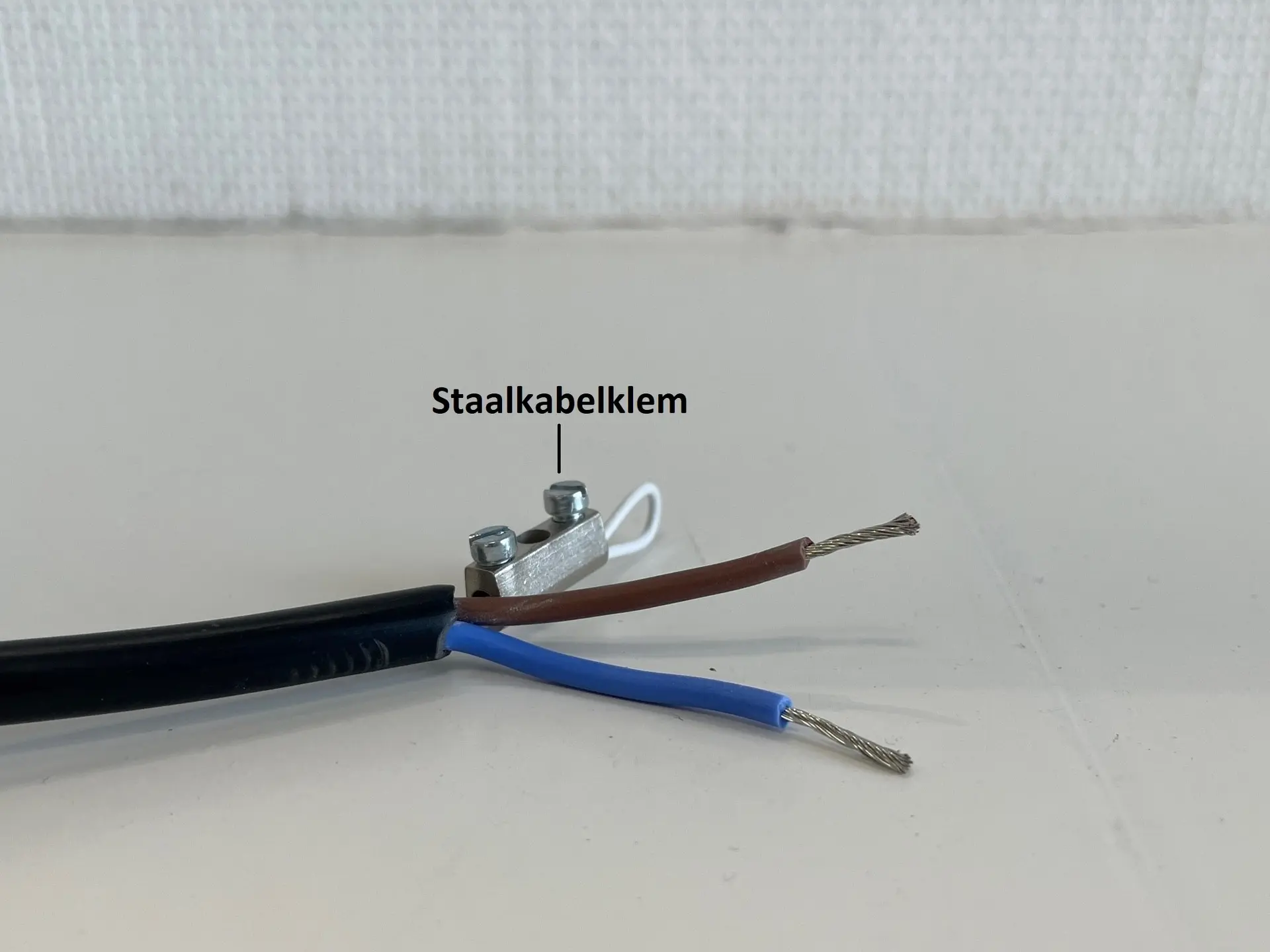 Pendelsnoer met staaldraad transparant 2x0,75 mm²