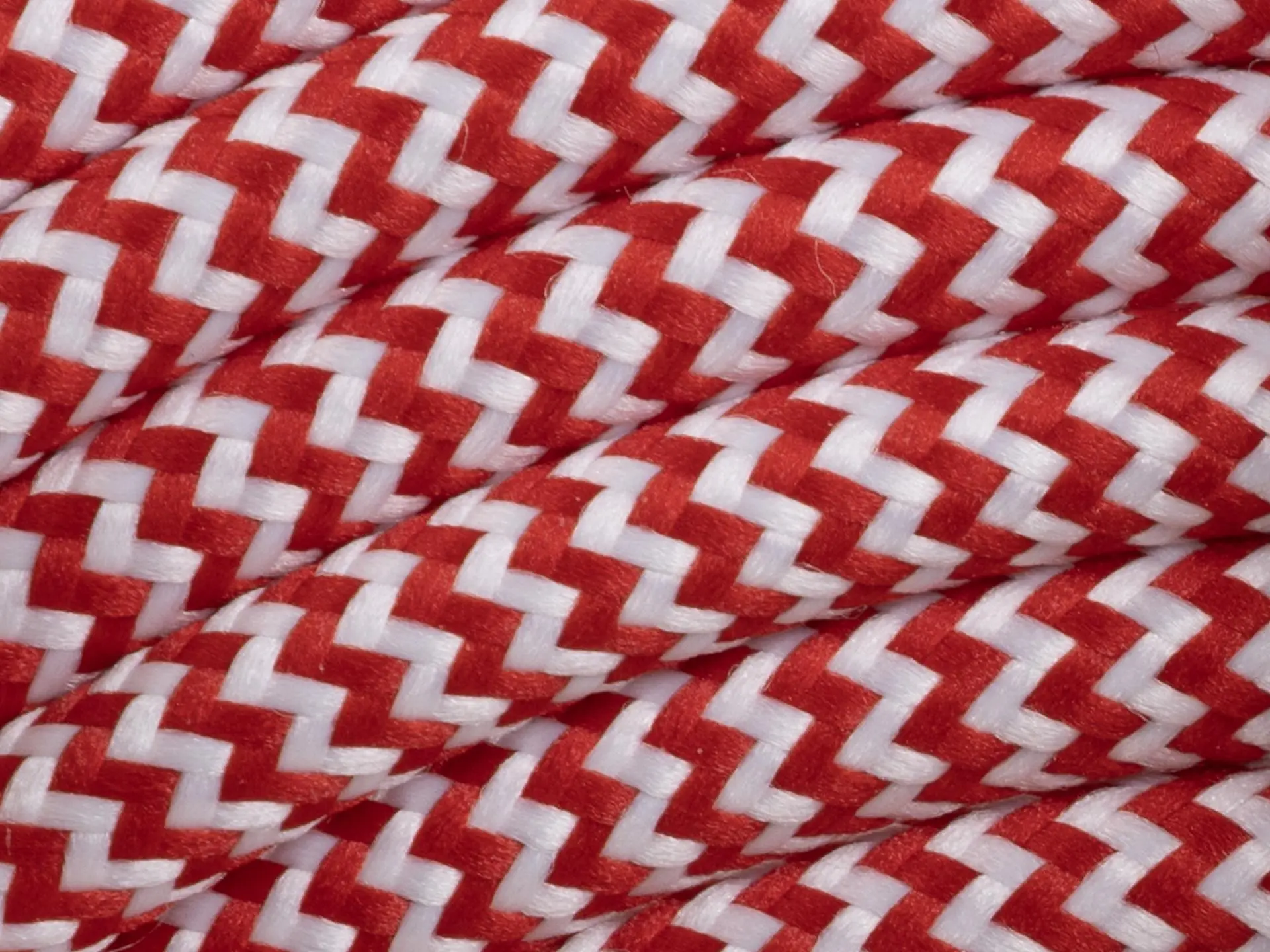 Rood met wit strijkijzersnoer - zigzag motief - 2 aderig